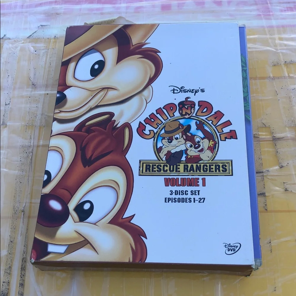 Disney Chip 'n Dale Rescue Rangers Volume 1 White Cover DVD Set